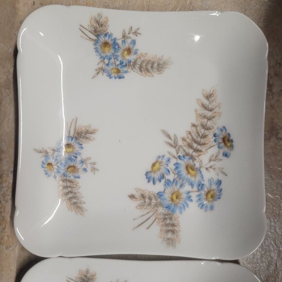 Vintage CH Field Square Porcelain Plates With Blue Floral Design & Scalloped Edg - Picture 2 of 5